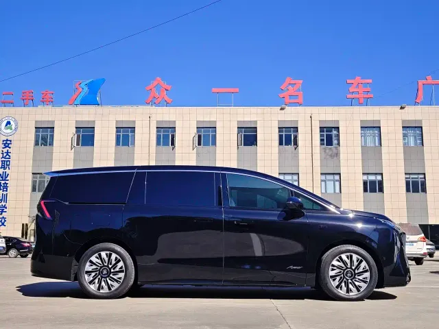 Buick Zhijing Shijia — Фото автомобиля 4