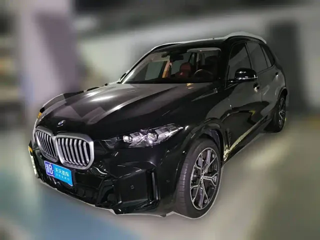 Фотография автомобиля — BMW X5