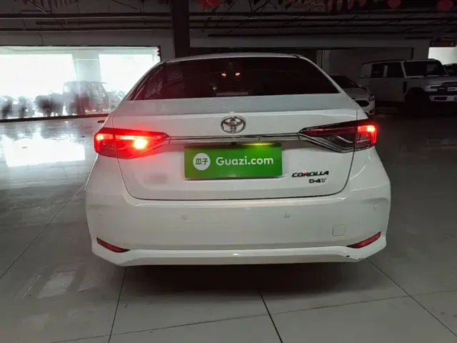 Toyota Corolla — Фото автомобиля 5