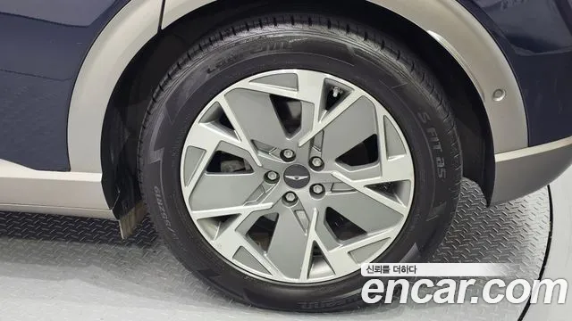 Genesis GV60 — Фото автомобиля 21