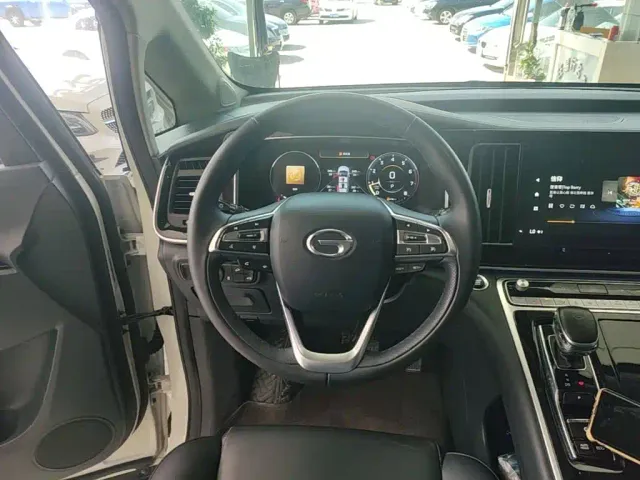 GAC Trumpchi M8 — Фото автомобиля 10