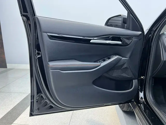 Kia Seltos — Фото автомобиля 7