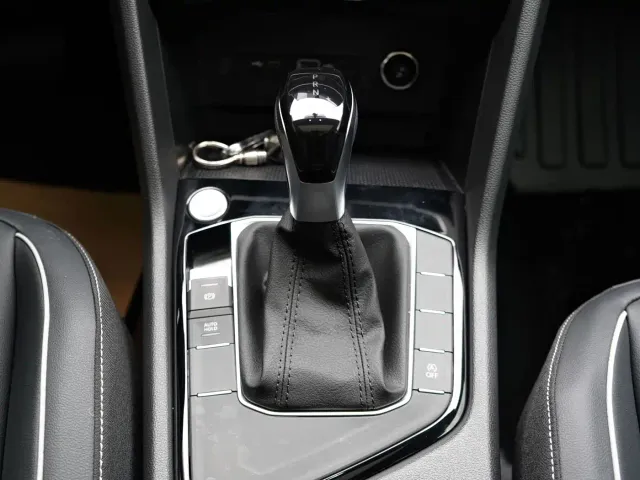 Volkswagen Tiguan L — Фото автомобиля 15