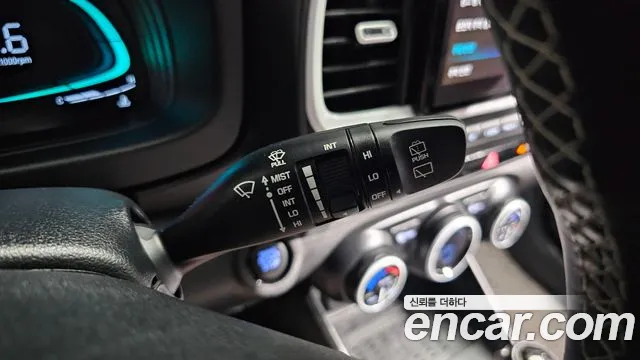 Hyundai Venue — Фото автомобиля 30