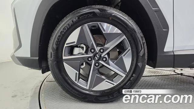 Hyundai Tucson Новый Tucson (NX4) Бензин 1.6 турбо 2WD — Фото автомобиля 5
