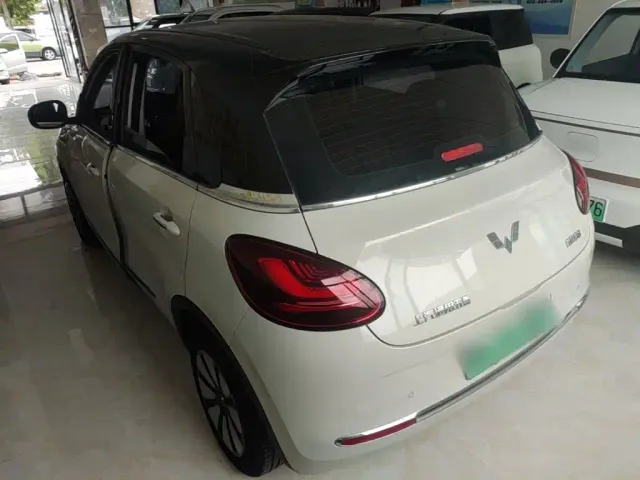 Wuling Bingo — Фото автомобиля 4