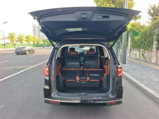Honda Odyssey — Фото автомобиля 18