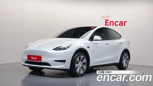 Фотография автомобиля — Tesla Model Y
