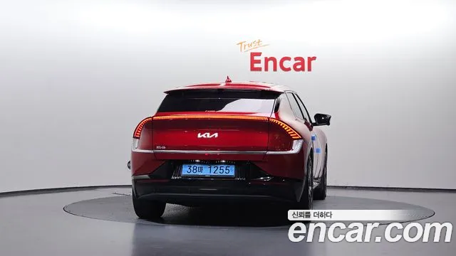 Kia EV6 — Фото автомобиля 4