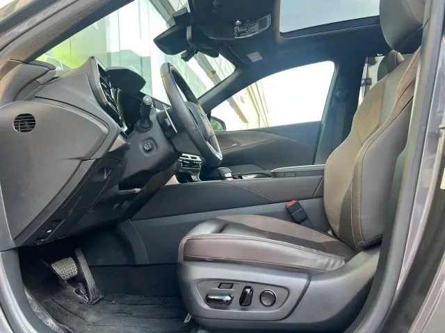 Lexus RX — Фото автомобиля 4