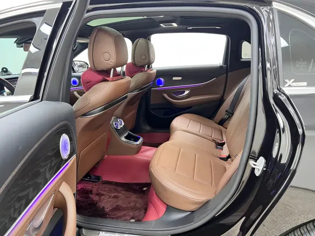 Mercedes-Benz E-Class — Фото автомобиля 7