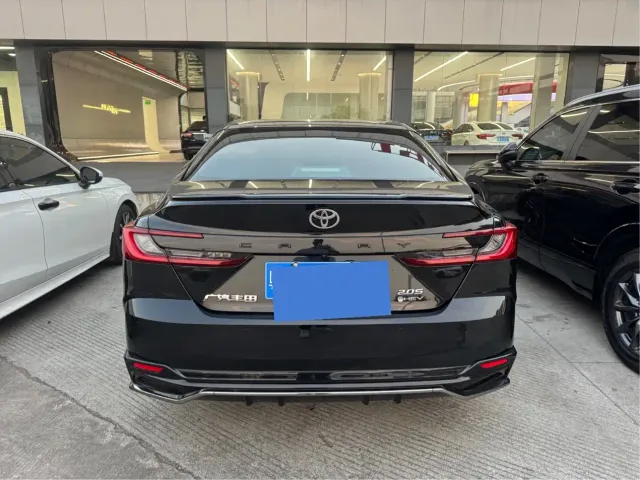 Toyota Camry — Фото автомобиля 6