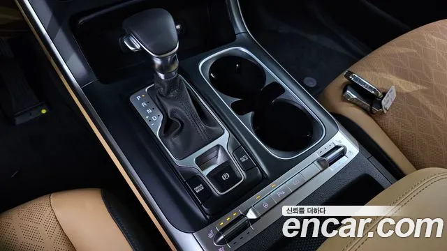 Kia Canival Carnival 4 поколение Бензин 9 мест Prestige — Фото автомобиля 9
