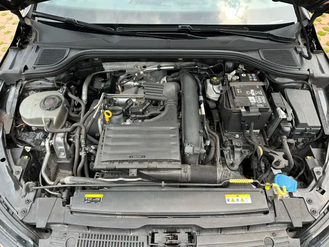 Volkswagen Golf — Фото автомобиля 20