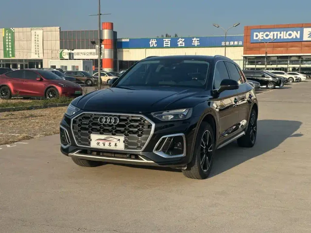 Фотография автомобиля — Audi Q5L