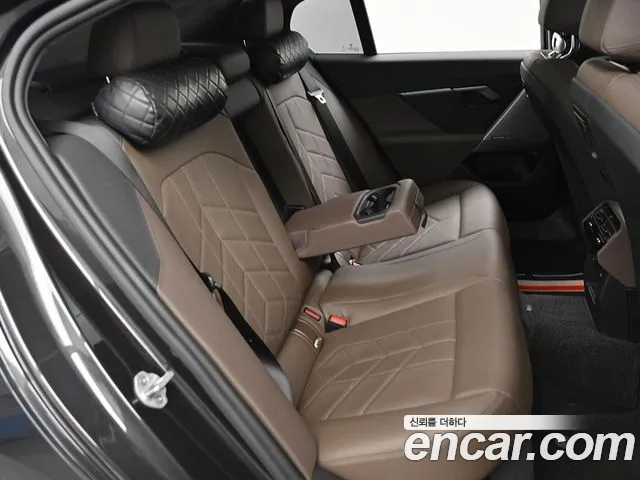 BMW 5-Series 5 серия (G60) — Фото автомобиля 12