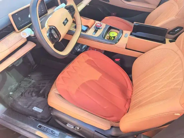 Geely Galaxy Xingyao 8 — Фото автомобиля 9