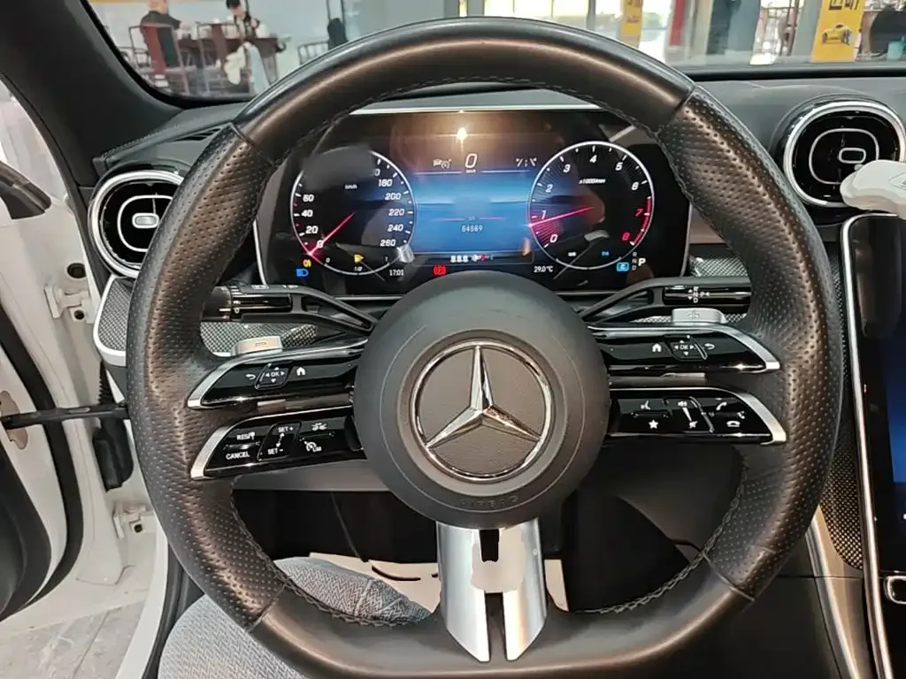 Mercedes-Benz Mercedes-Benz C-Class 2023 Facelift C 200 L Sport Edition — Фото автомобиля 10