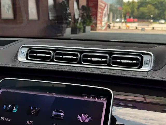 Mercedes-Benz Maybach S-Class — Фото автомобиля 10