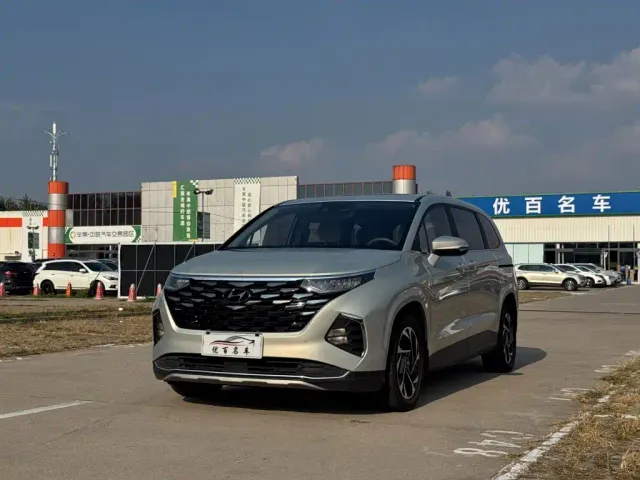 Фотография автомобиля — Hyundai Custo