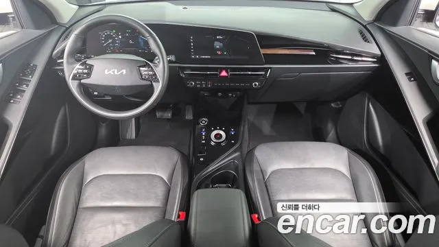 Kia Niro — Фото автомобиля 10