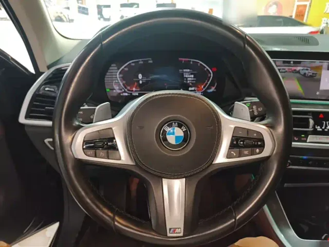 BMW X5 — Фото автомобиля 10