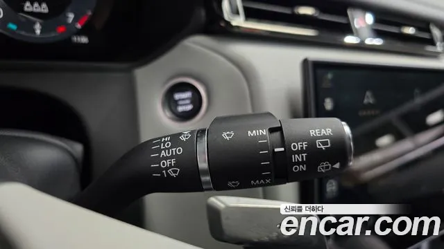 Land Rover Range Rover Velar — Фото автомобиля 29