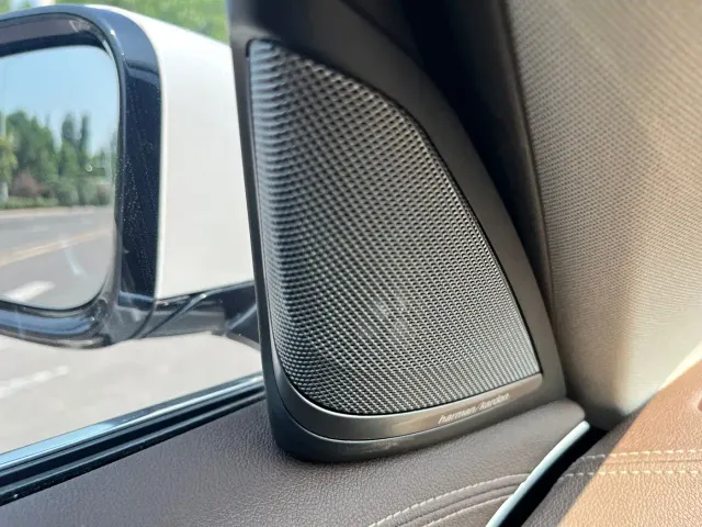 BMW 5 Series — Фото автомобиля 15
