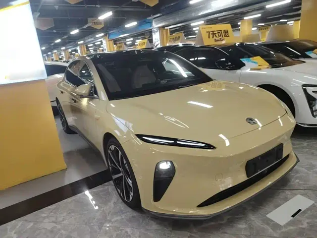 Nio ET5 — Фото автомобиля 3