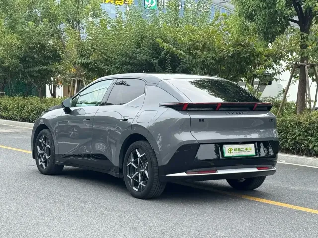 Lynk & Co Z20 — Фото автомобиля 20