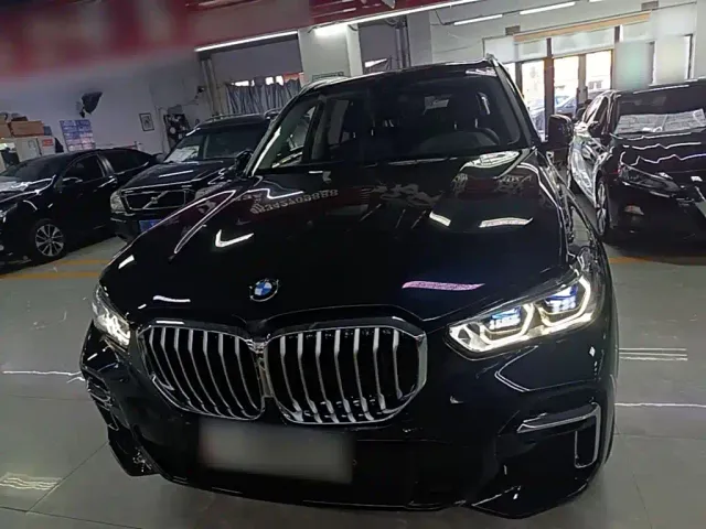 BMW X5 — Фото автомобиля 2