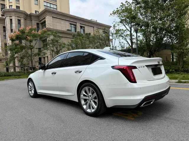 Cadillac CT5 — Фото автомобиля 4