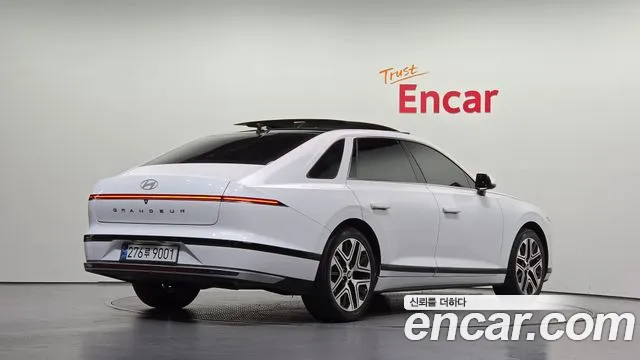Hyundai Grandeur GN7 — Фото автомобиля 2