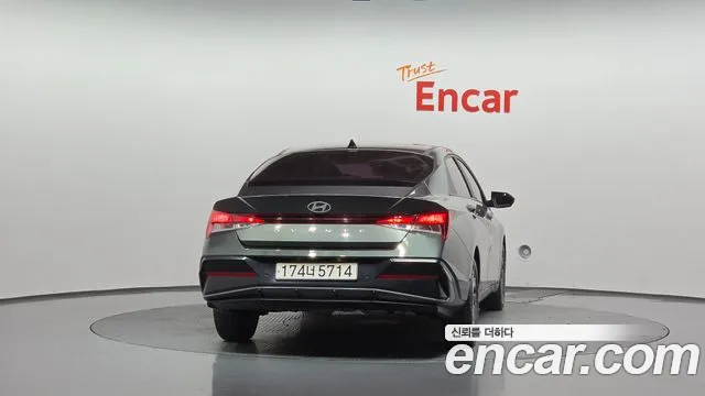 Hyundai Avante CN7 — Фото автомобиля 4