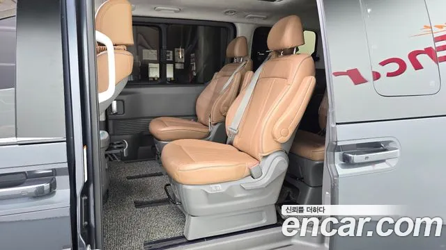 Hyundai Staria Staria 4WD Lounge 9 мест — Фото автомобиля 26