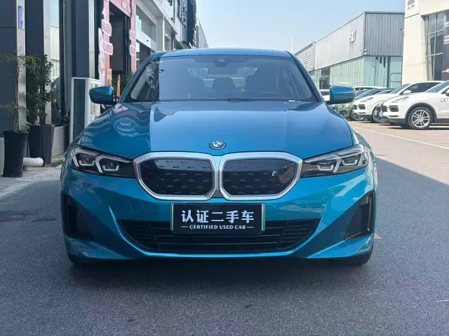 BMW i3 — Фото автомобиля 2