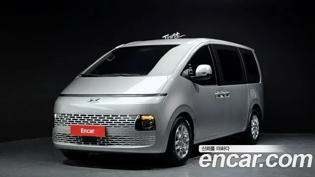 Фотография автомобиля — Hyundai Staria