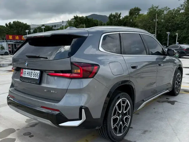 BMW X1 — Фото автомобиля 7