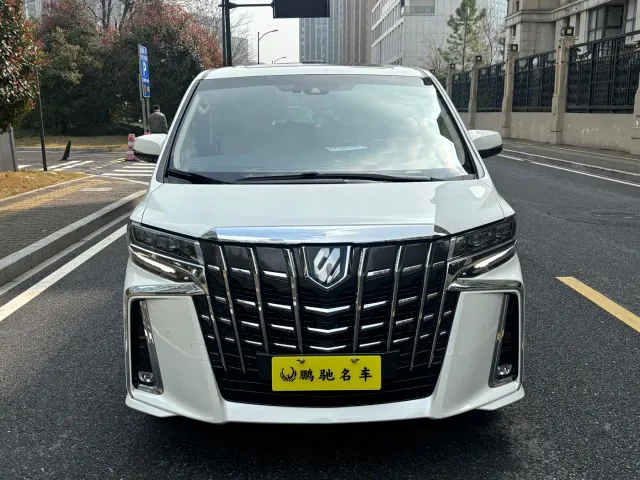 Фотография автомобиля — Toyota Alphard