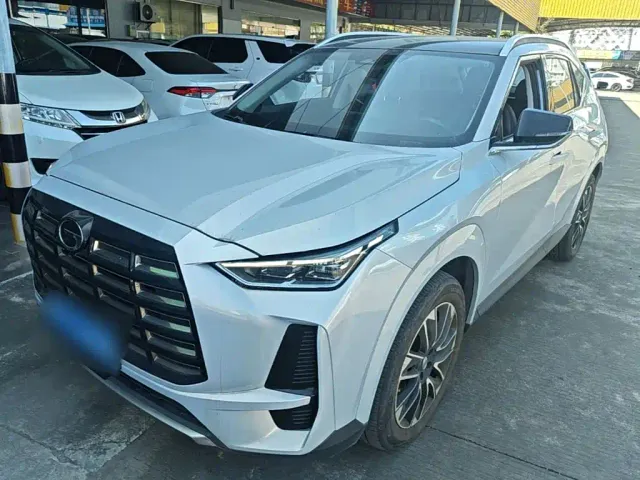 Фотография автомобиля — GAC Trumpchi GS4