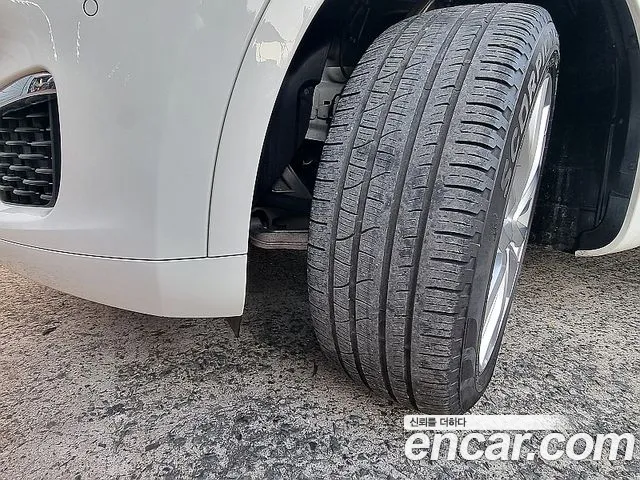 Maserati Levante — Фото автомобиля 20