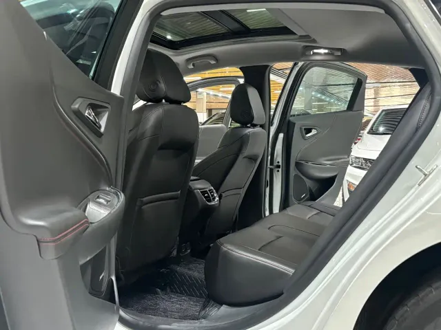 Chevrolet Malibu XL — Фото автомобиля 9