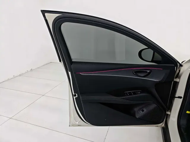 BYD Seal 06 — Фото автомобиля 13