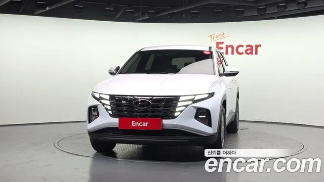 Hyundai Tucson Tucson (NX4) Дизель 2.0 2WD — Фото автомобиля 3