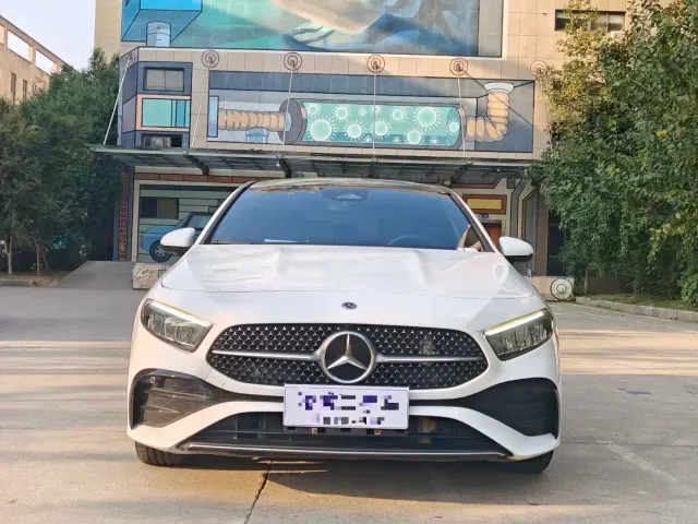 Mercedes-Benz A-Class — Фото автомобиля 2