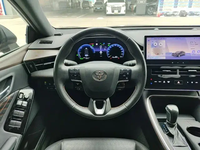 Toyota Avalon 2024 Model Hybrid 2.0L Prestige Edition — Фото автомобиля 10