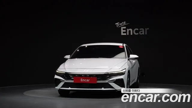 Hyundai Avante CN7 — Фото автомобиля 3