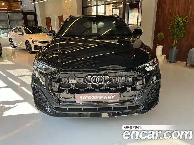 Audi Q8 50 TDI quattro Premium — Фото автомобиля 3