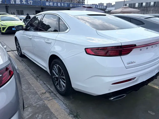 Geely Xingrui — Фото автомобиля 14