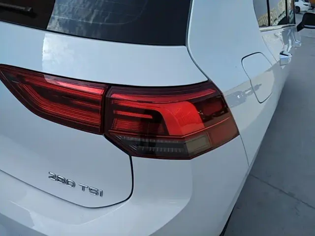 Volkswagen Golf — Фото автомобиля 7